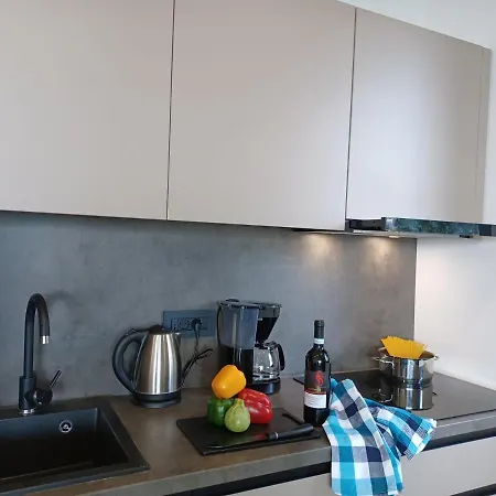Aparthotel V With Heated Pool Rijeka